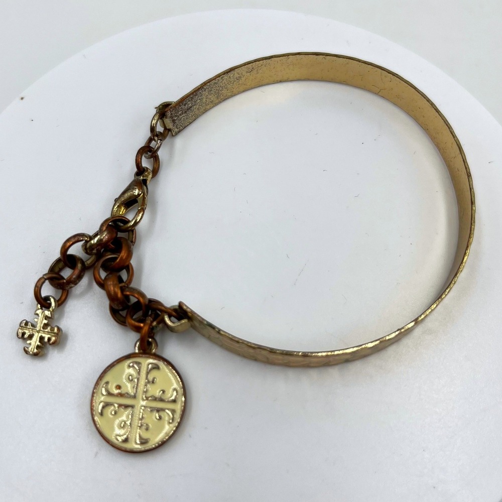 Vintage Hammered Gold Tone Bangle Bracelet w/ Charm Dangles Cross‎ Medallion